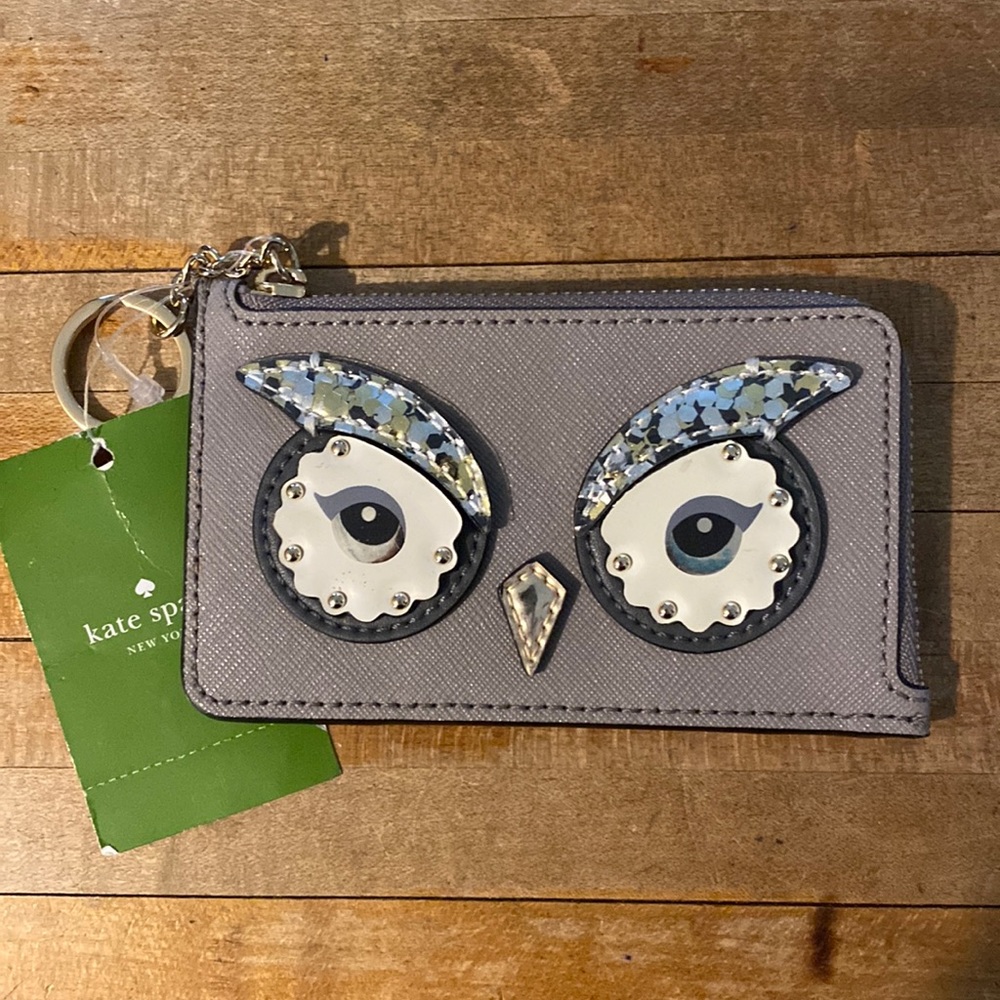 KATE SPADE OWL POPPY KEYCHAIN CARD/CHANGE HOLDER. Gray, metallic and white